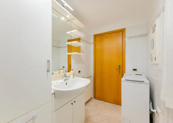 Mia Flat - 10 Min From Train Station 4* Venedig