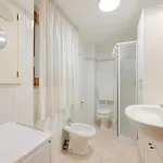 Mia Flat - 10 Min From Train Station