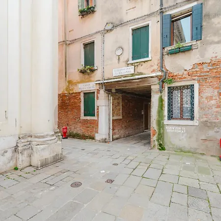 Mia Flat - 10 Min From Train Station Affittacamere