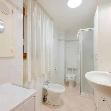Mia Flat - 10 Min From Train Station