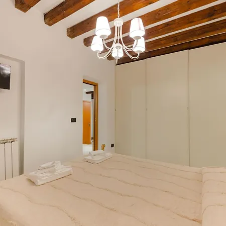 Mia Flat - 10 Min From Train Station 4* Venezia