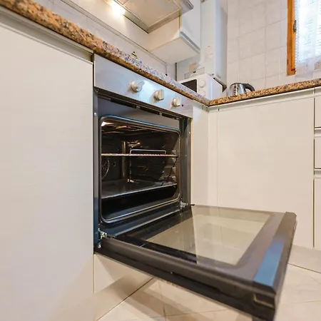 Mia Flat - 10 Min From Train Station 4* Venezia